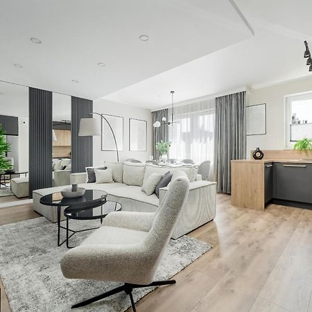 Piekny Apartament Wichrowa - 2 Sypialnie Free Garage Wroclaw By Noclegi Renters Eksteriør bilde