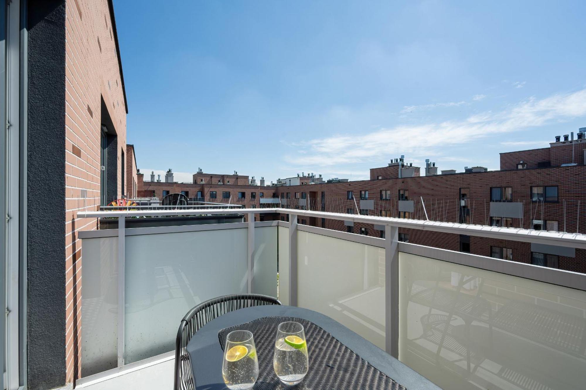 Piekny Apartament Wichrowa - 2 Sypialnie Free Garage Wroclaw By Noclegi Renters Eksteriør bilde
