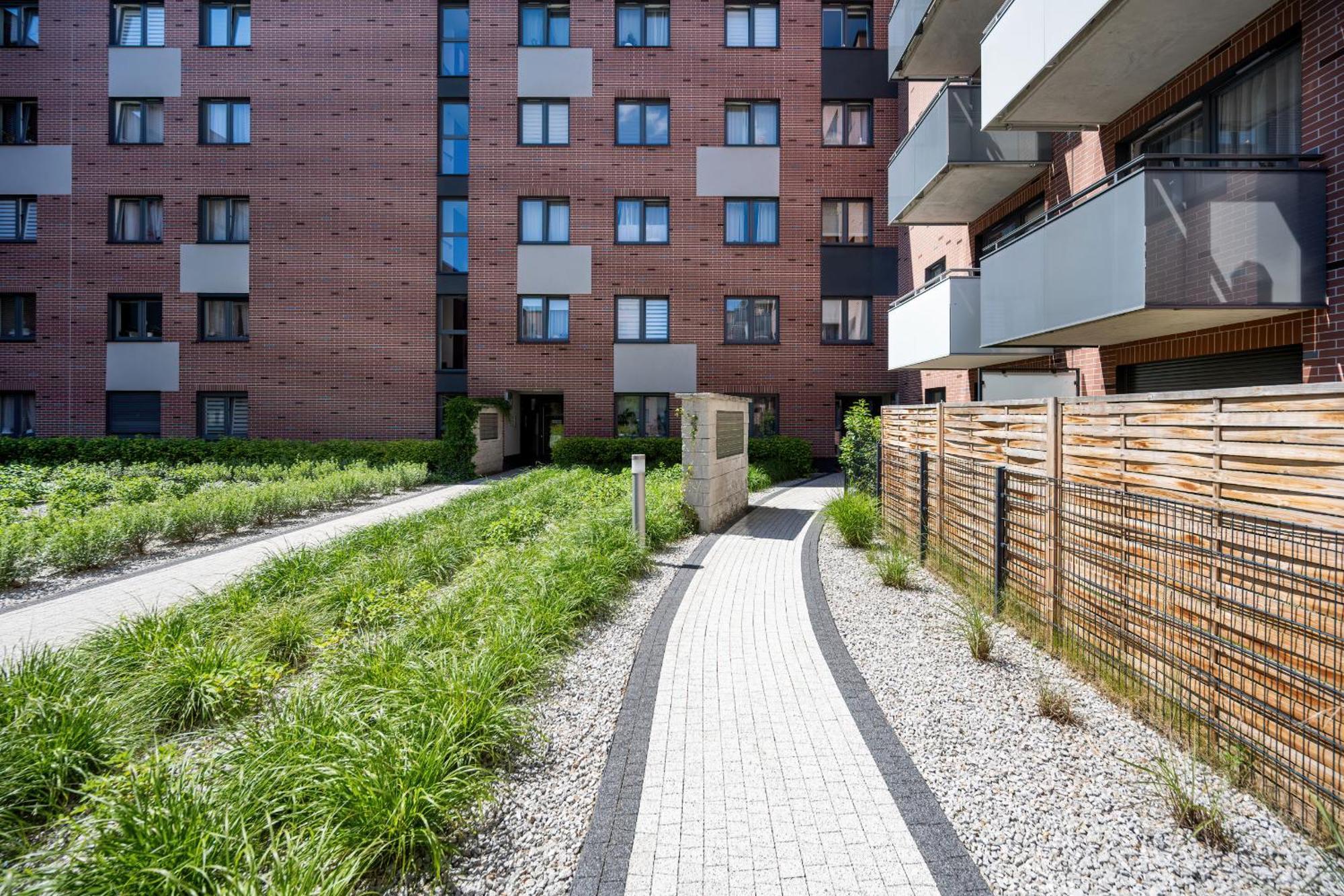 Piekny Apartament Wichrowa - 2 Sypialnie Free Garage Wroclaw By Noclegi Renters Eksteriør bilde